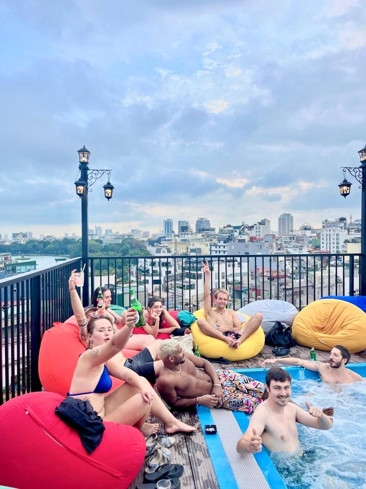 Lakeview Backpackers Hostel & Rooftop Bar Hanoj Exteriér fotografie