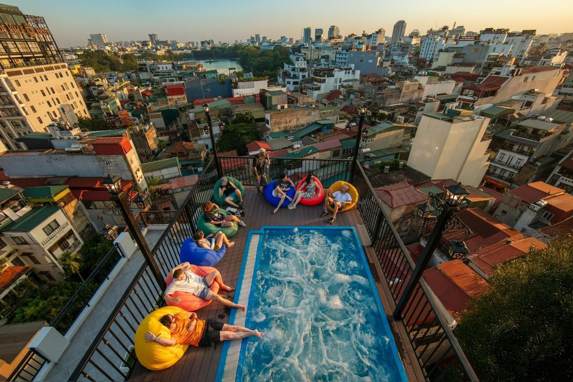 Lakeview Backpackers Hostel & Rooftop Bar Hanoj Exteriér fotografie