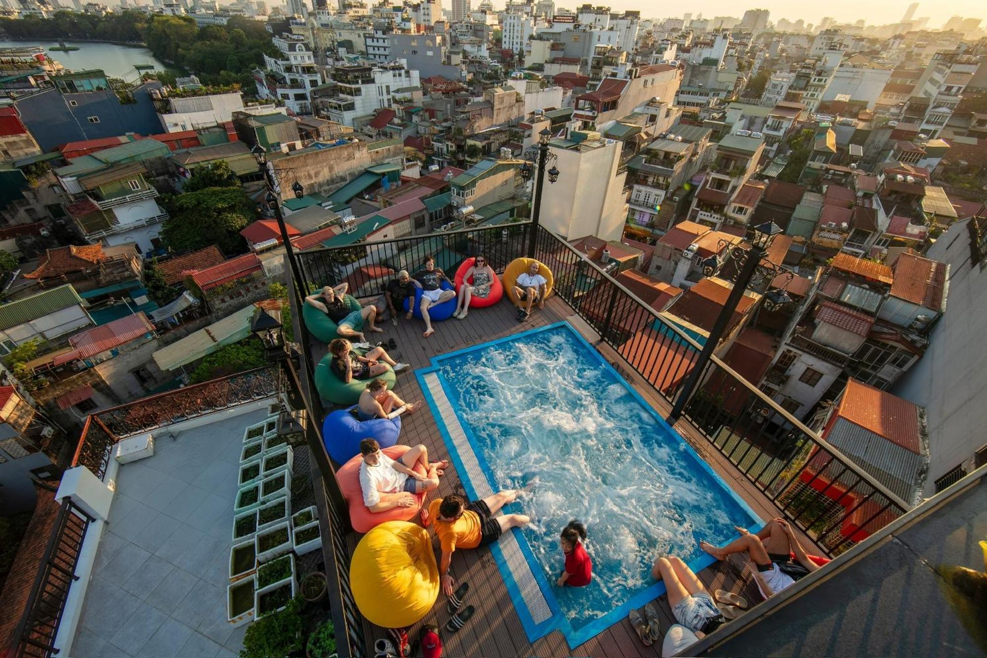 Lakeview Backpackers Hostel & Rooftop Bar Hanoj Exteriér fotografie